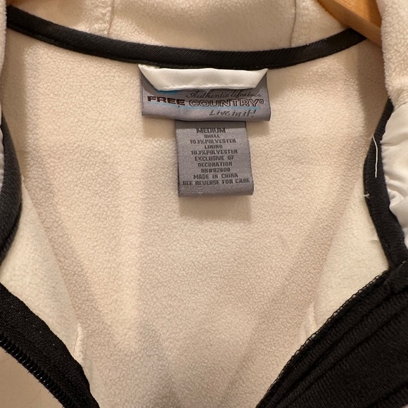 Free Country Women's Soft Shell Jacket - Picture 4 of 4